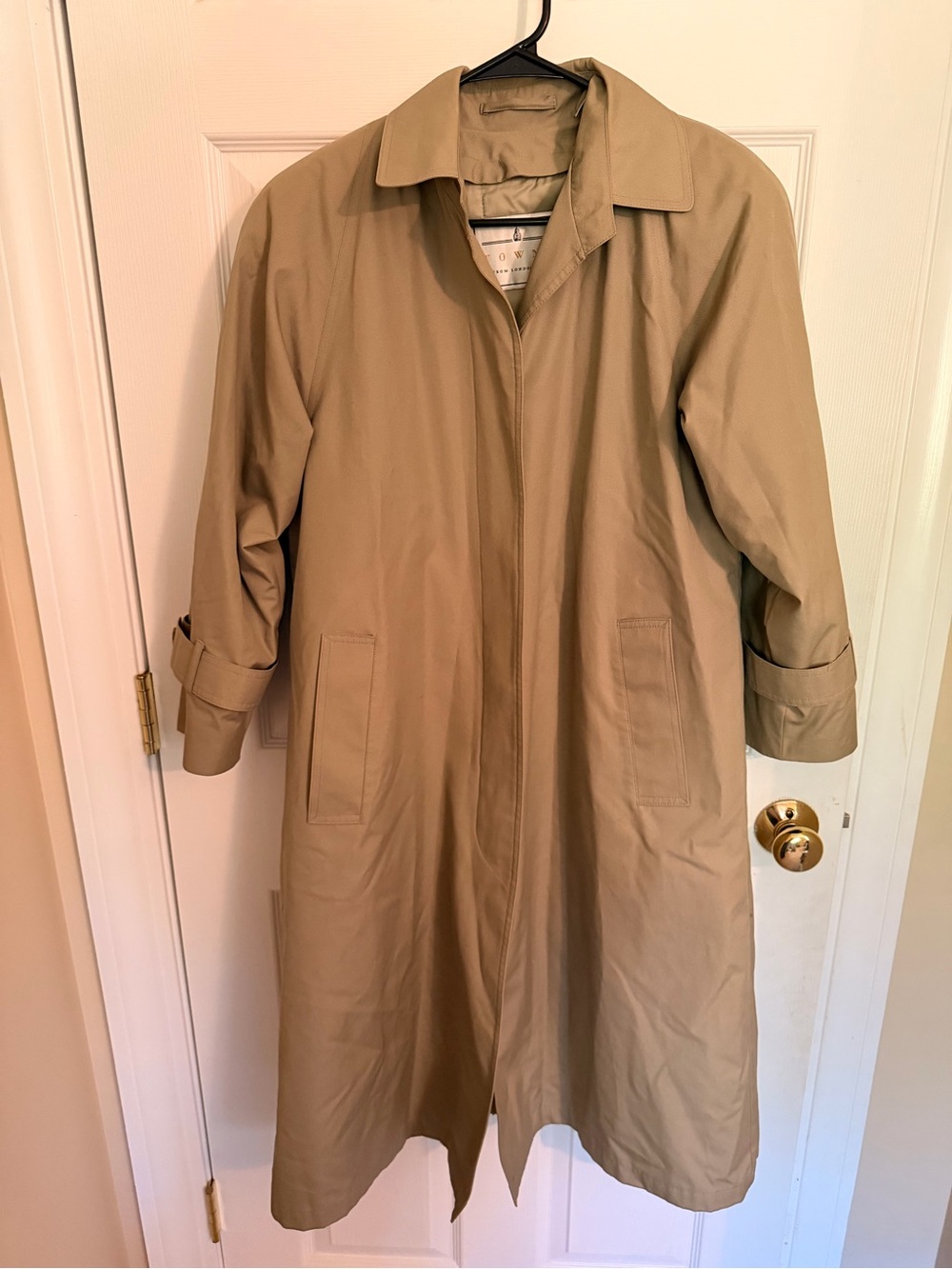 Classic Women's Beige Trench Coat with Clean Silhouette